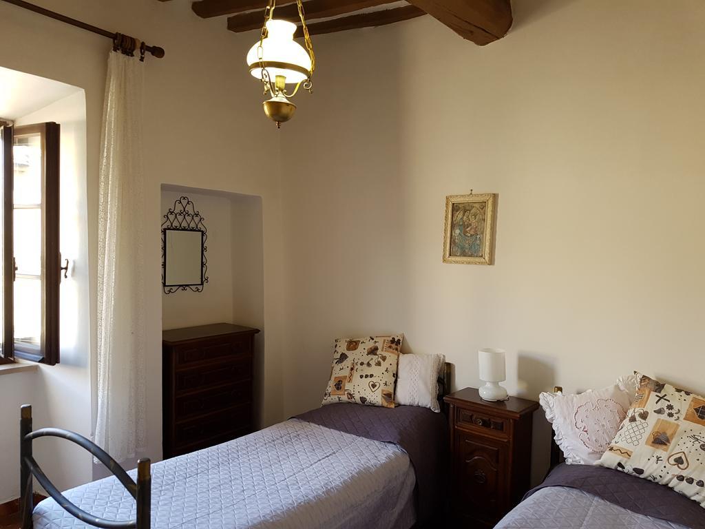 Villa Le Pietre Antiche Castiglione dʼOrcia Exterior foto