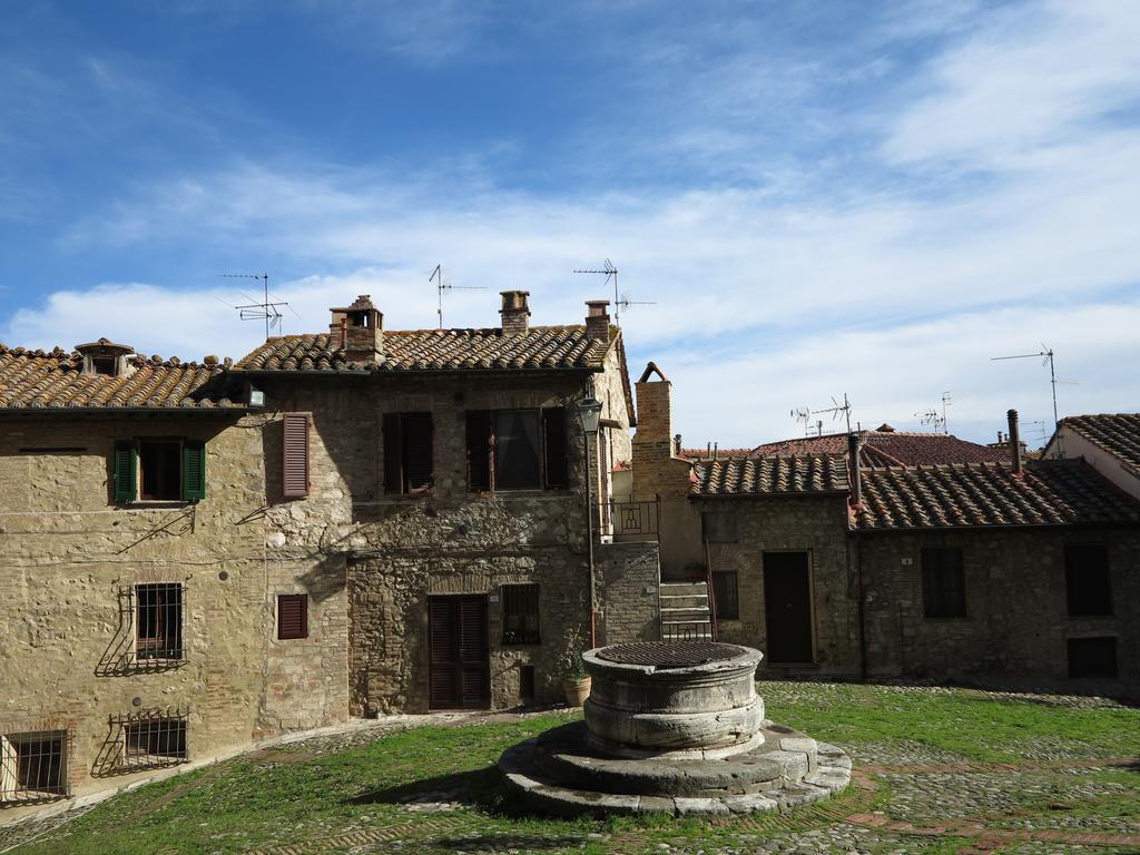Villa Le Pietre Antiche Castiglione dʼOrcia Exterior foto